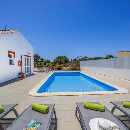 Villa Ricardo By *